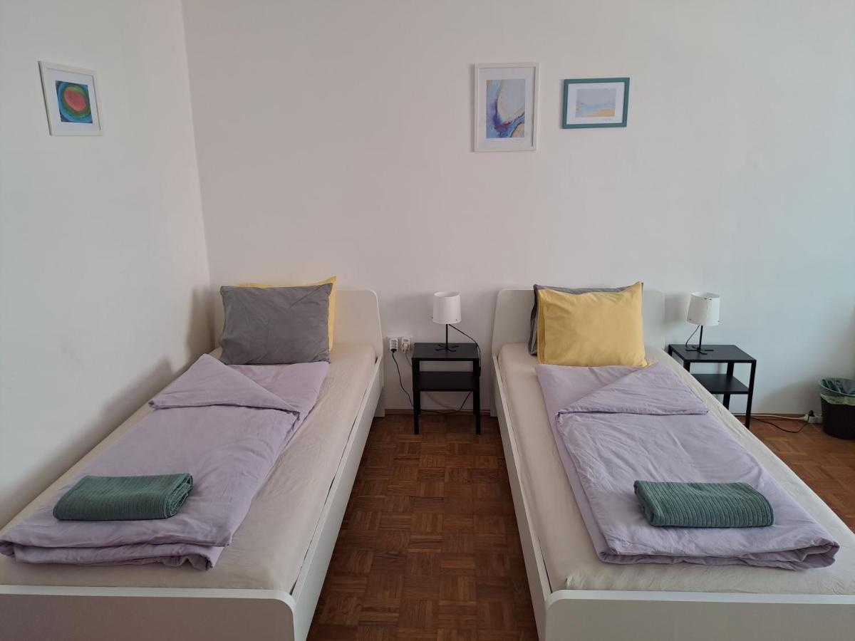 Pal'S Favoriten Apartment Vienna Esterno foto